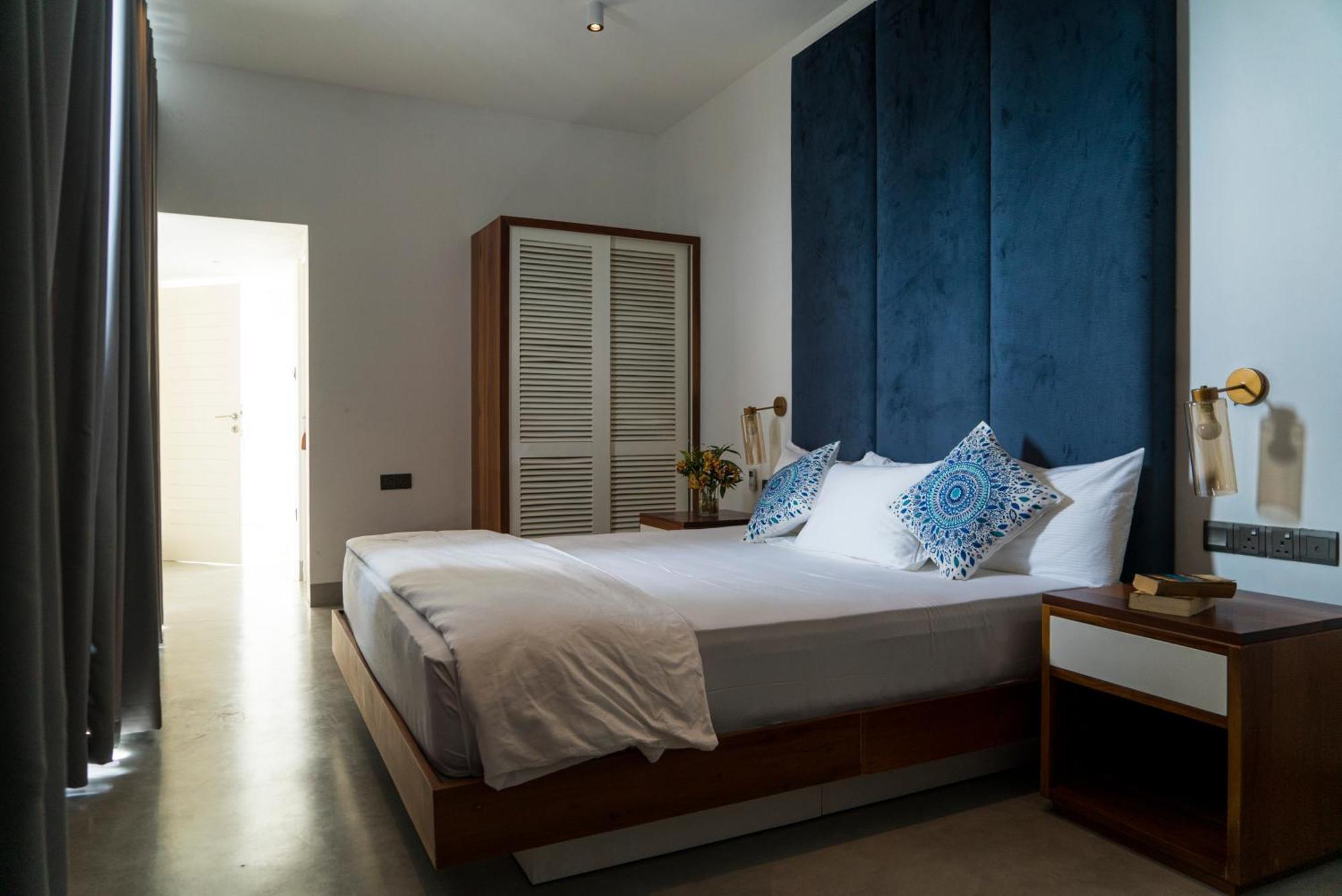 Four Petals Inn Colombo Exterior photo
