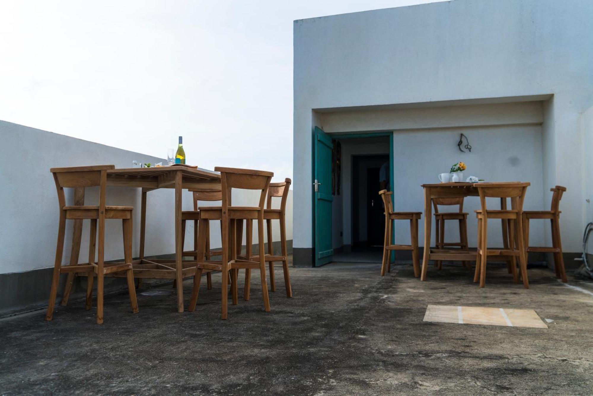 Four Petals Inn Colombo Exterior photo
